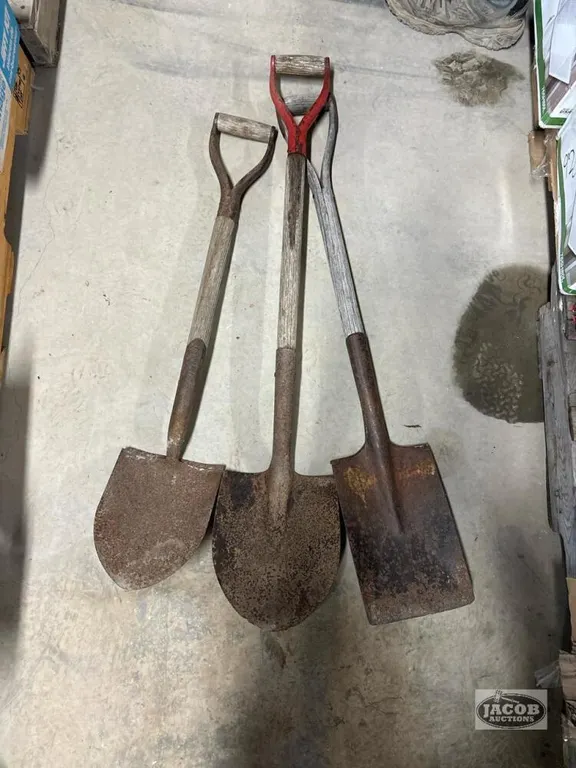 3 Shovels