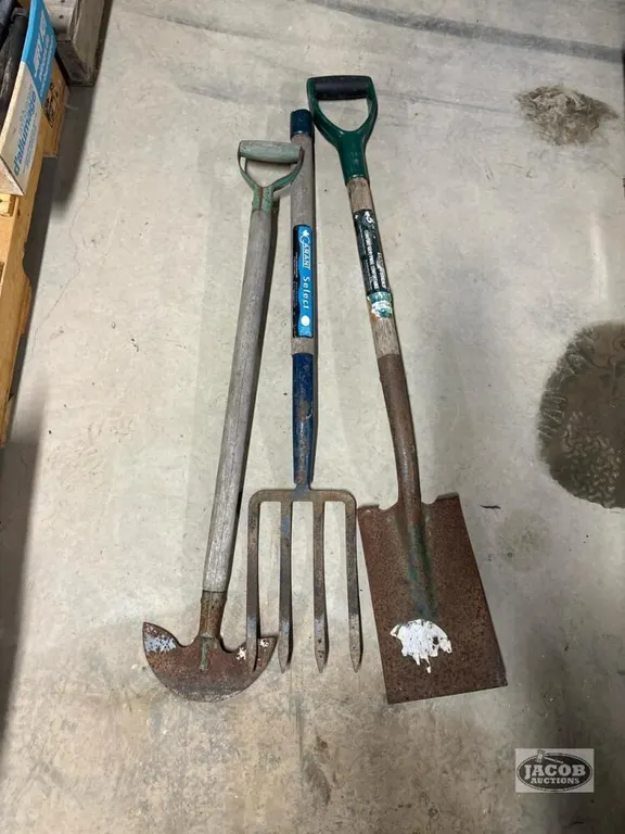 Potato Shovel and Fork, Shovel