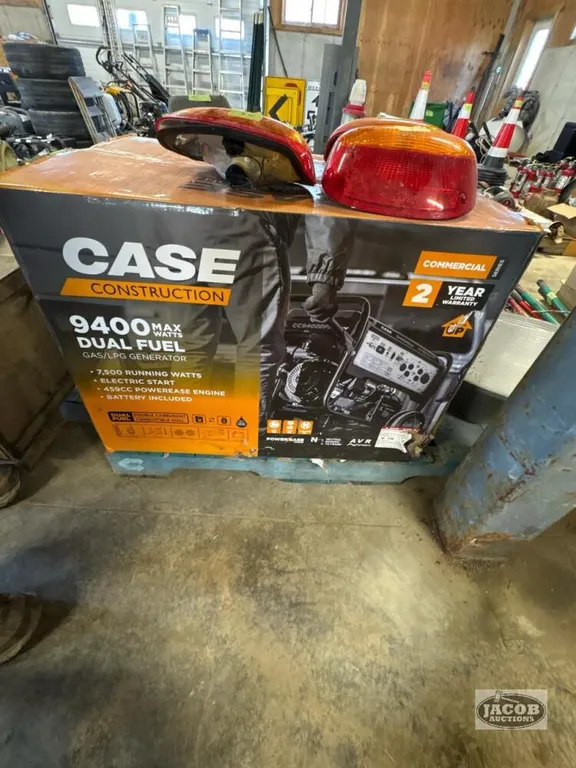 Case Construction 9400 Max Watts Gas/LPG Generator