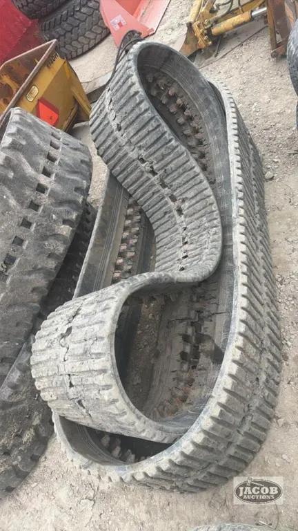 Kubota tracks off svl90-2