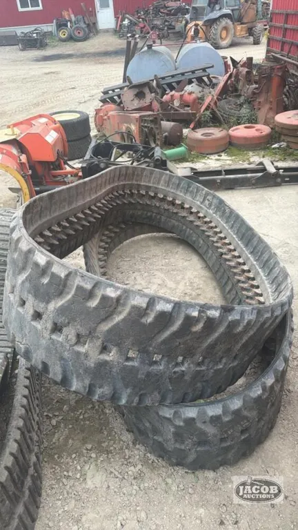 Kubota tracks off svl90-2