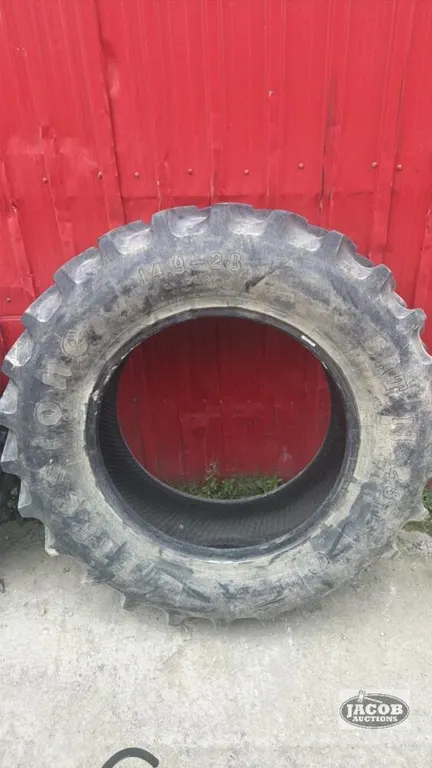 Firestone 23 degree 14.9 -28 tire
