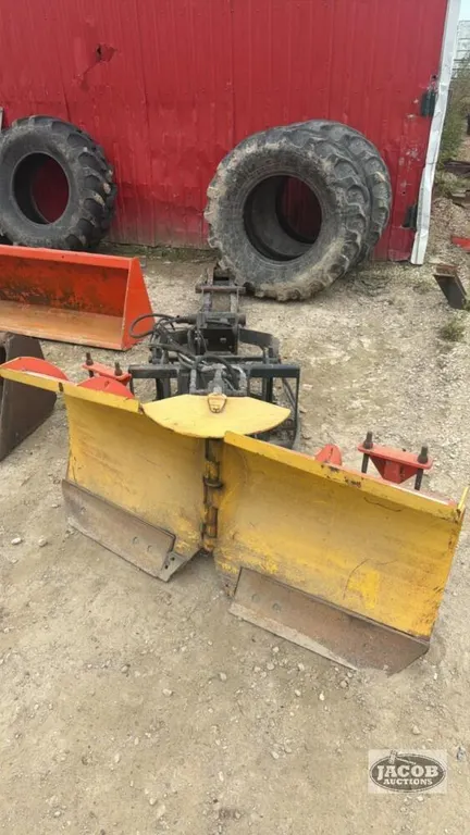 HLA hydraulic snow blade for Kubota L series tractors
