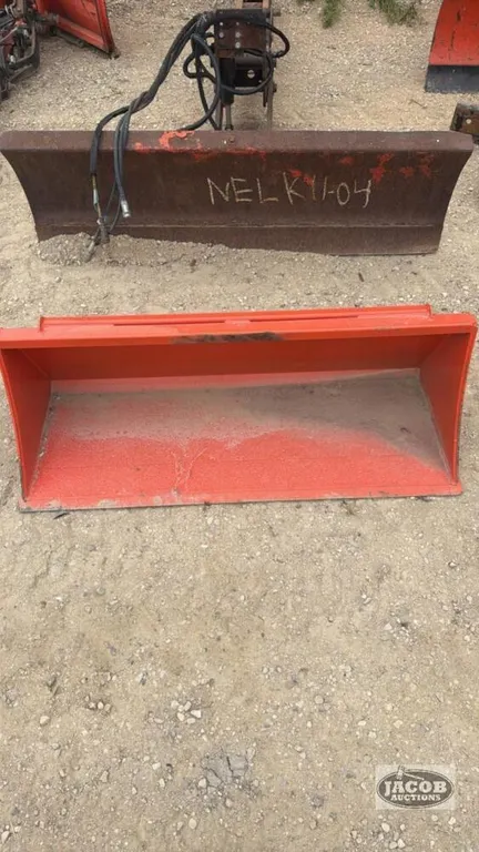 Unused 56inch skid steer quick tach material bucket