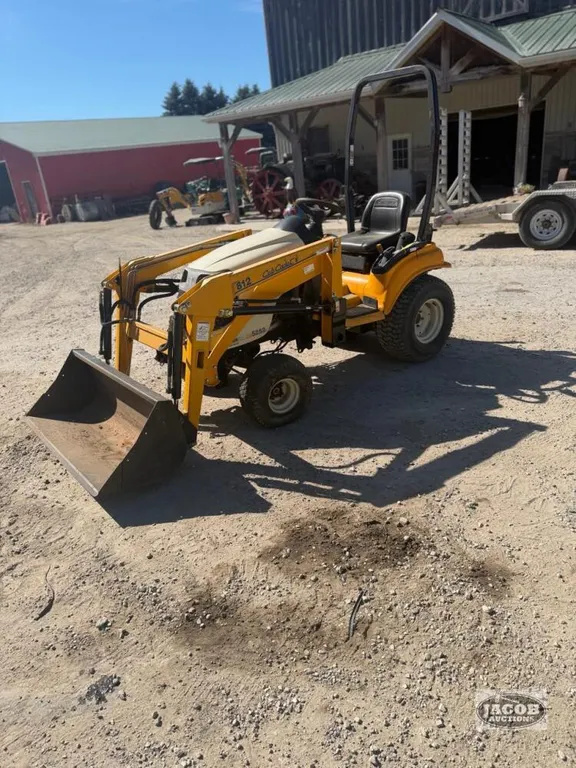 Cub cadet 5252E loader tractor