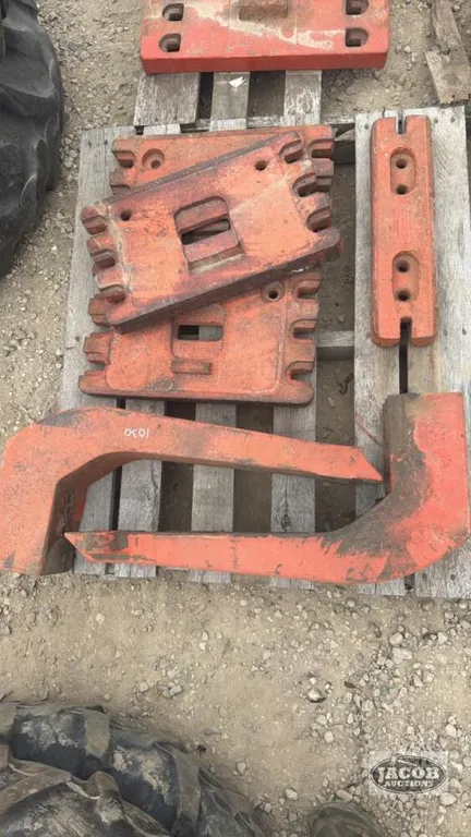 Complete set of case 30 series front weights (one money )