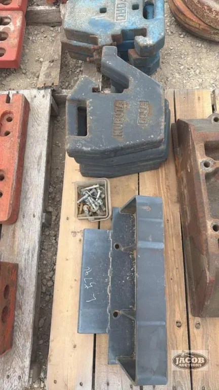 Kubota L series front weight kit (one Money )