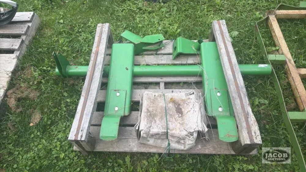 Unused John Deere 467 bale ramp kit