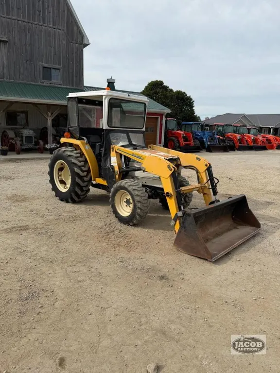 Cub Cadet 7360ss loader tractor 4x4
