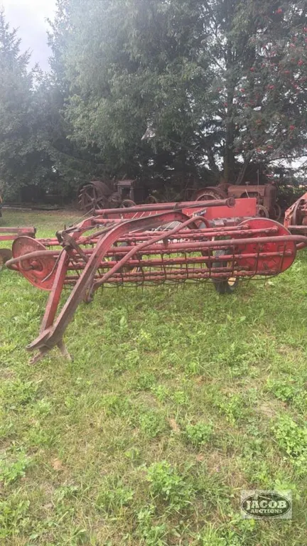Massey Ferguson 6bar roll bar rake