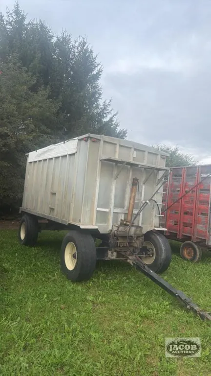 16ft aluminum dump wagon with 20ton heavy duty running gear with roll up tarp