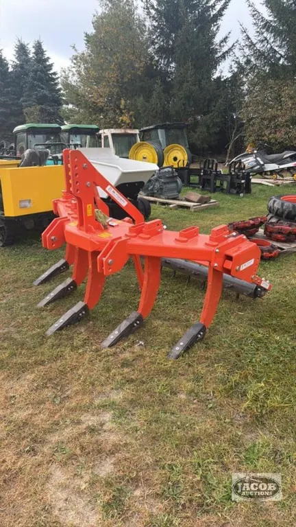 Unused 5 tine heavy duty subsoiler 24inch working depth