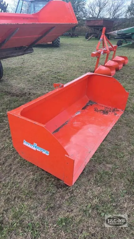 Unused 6.5ft 3ph dump box