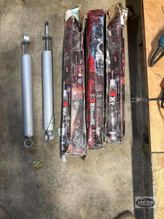 Lot of 4 Skyjacker Suspension Shock