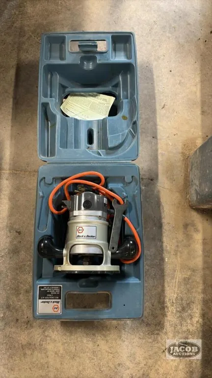 Black and Decker Router