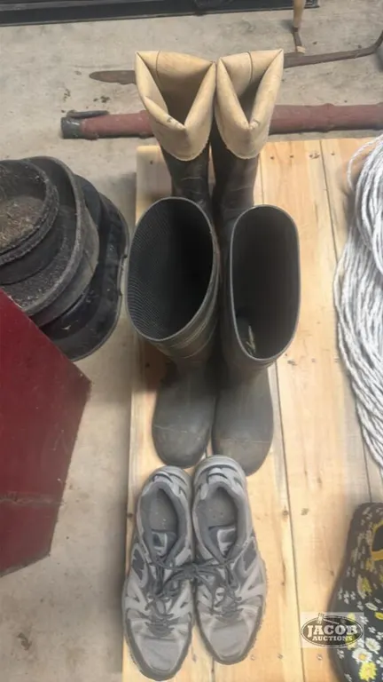 3 sets of men’s footwear