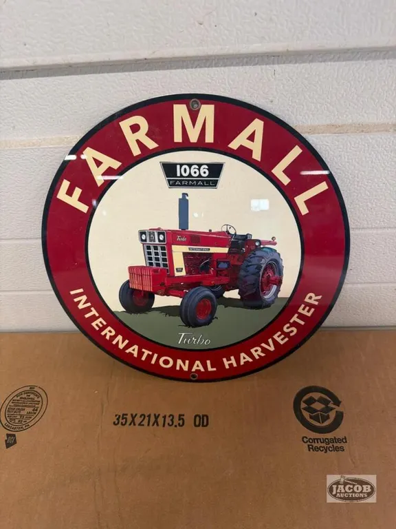 12in International sign