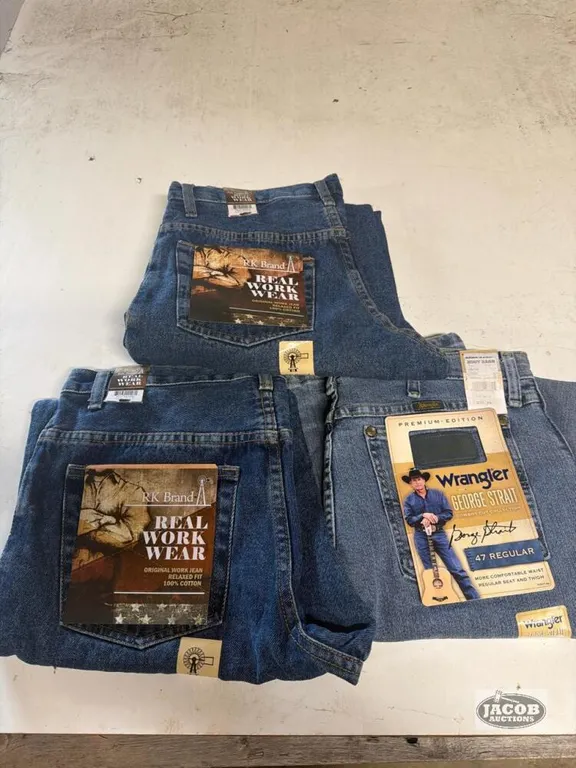 3 pairs of 32/32 men’s jeans