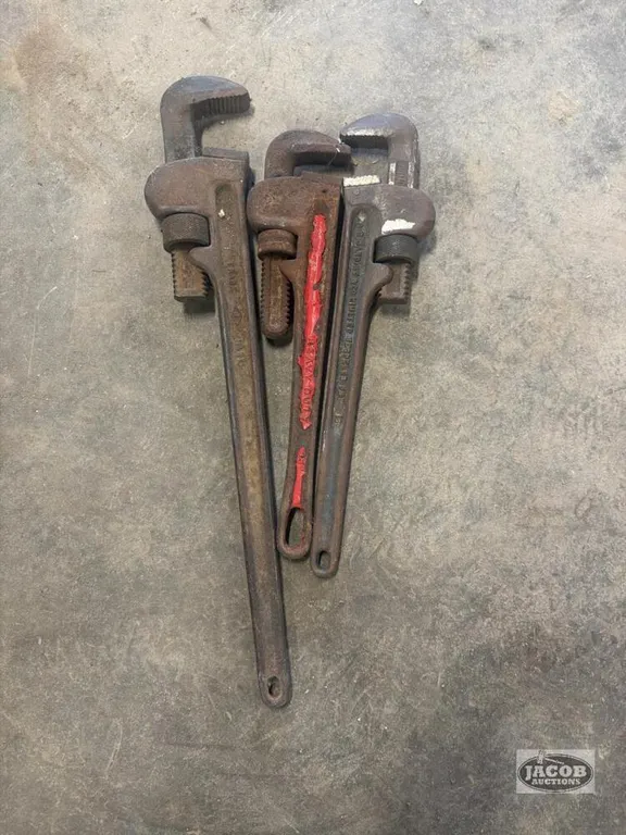 3 pipe wrenches