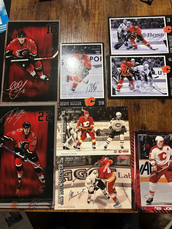 Calgary Flames Signed Photo & Memorabilia Lot