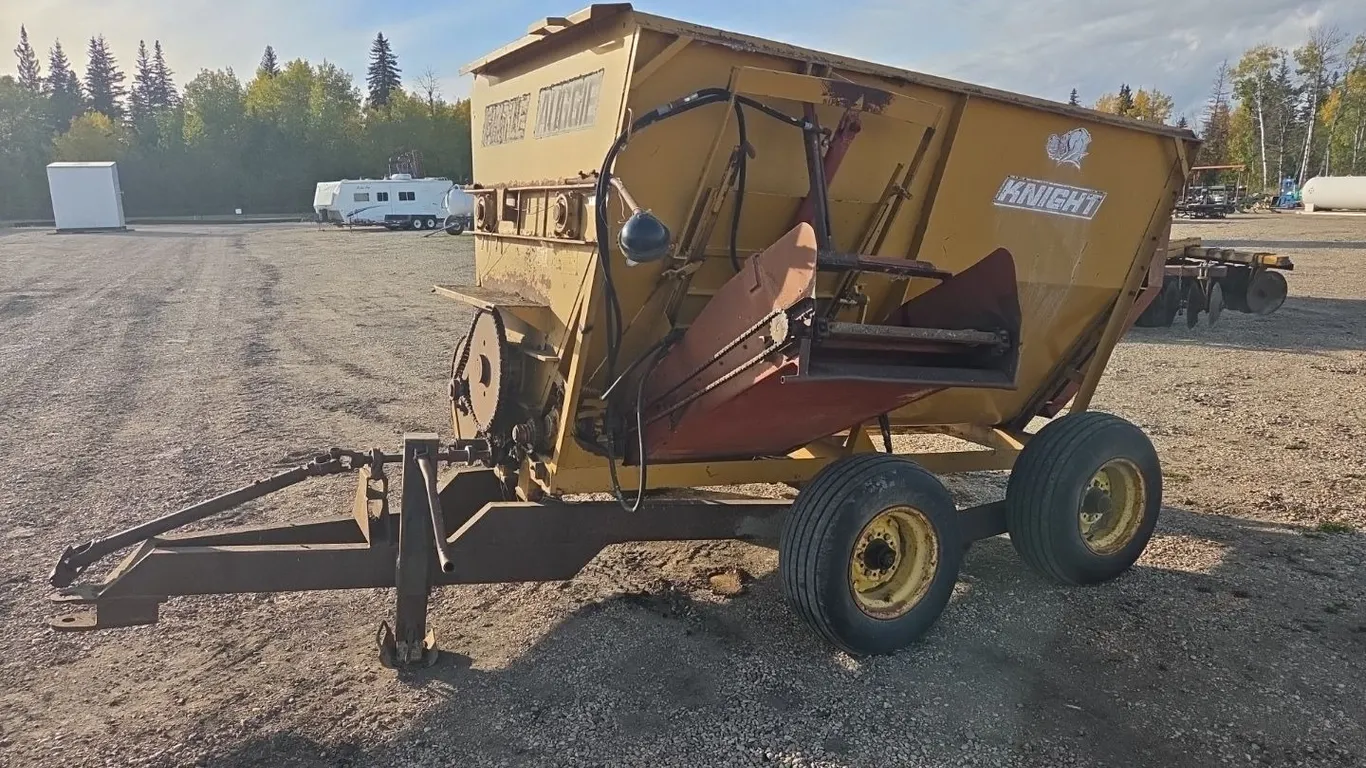 Knight Silage Mixer