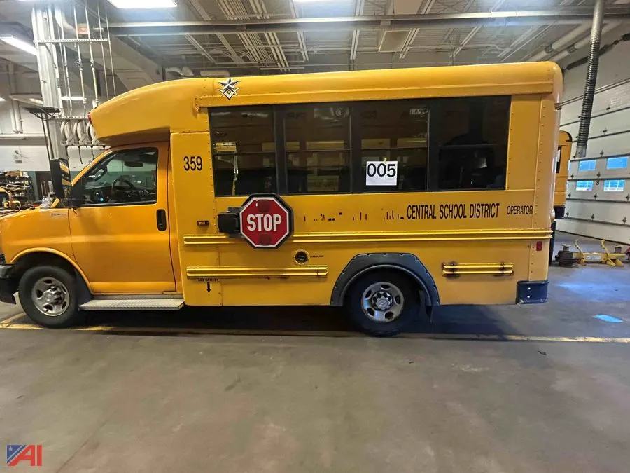 2018 Chevy Express G3500 Mini School Bus