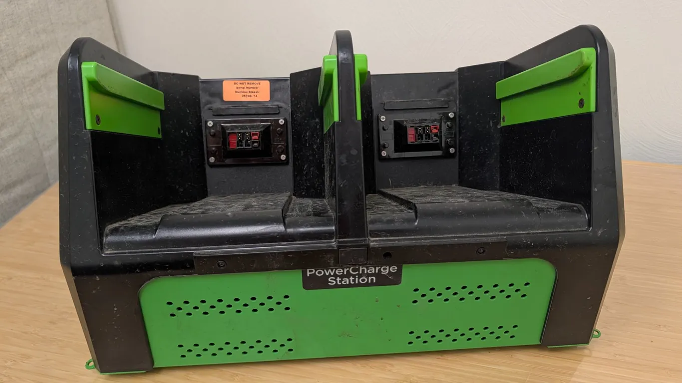 Nucleus PowerSwap Lithium Classic Battery Charging Station