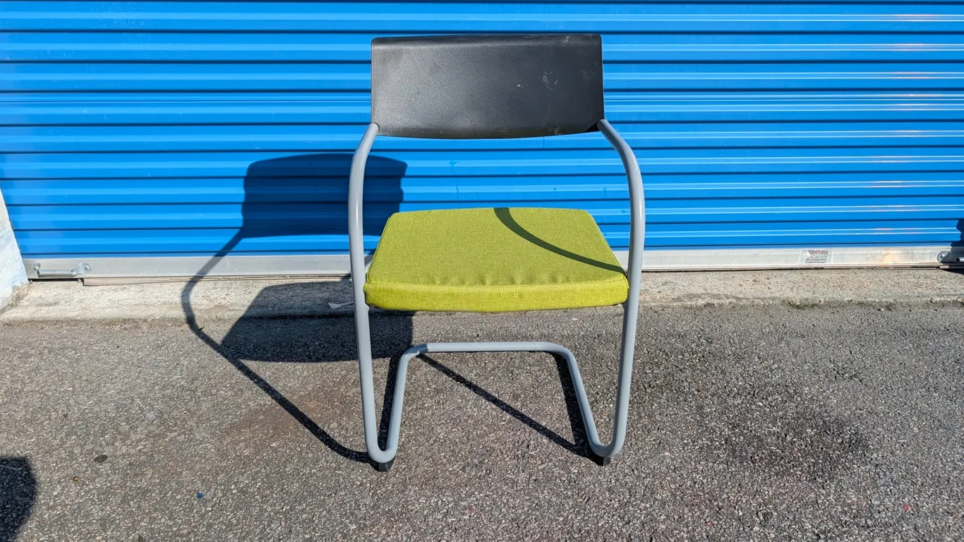 Knoll Design Mid-Century Modern Chair