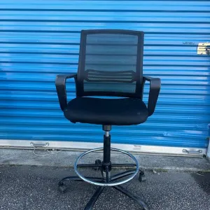 Black Mesh Office Rolling Chair with Footrest