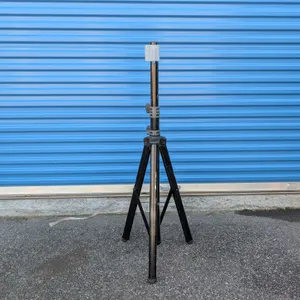 Black Metal Tripod Stand