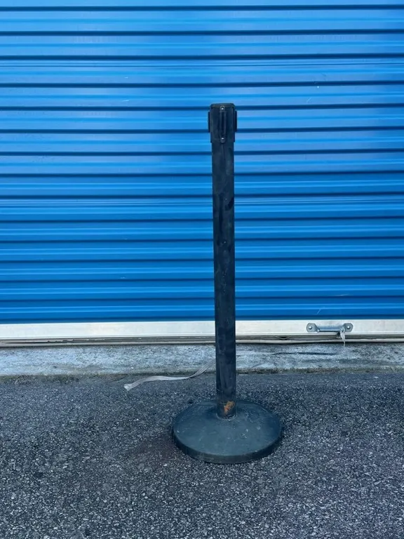 Montour Line Retractable Belt Stanchion