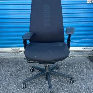 Adjustable Rolling Office Chair