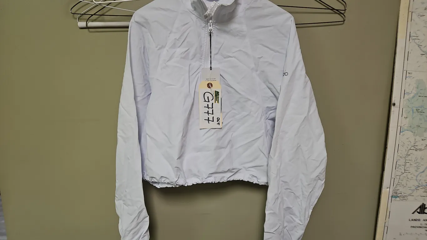 ALO Cropped 1/4 Zip Alumni Pullover - Qty 1