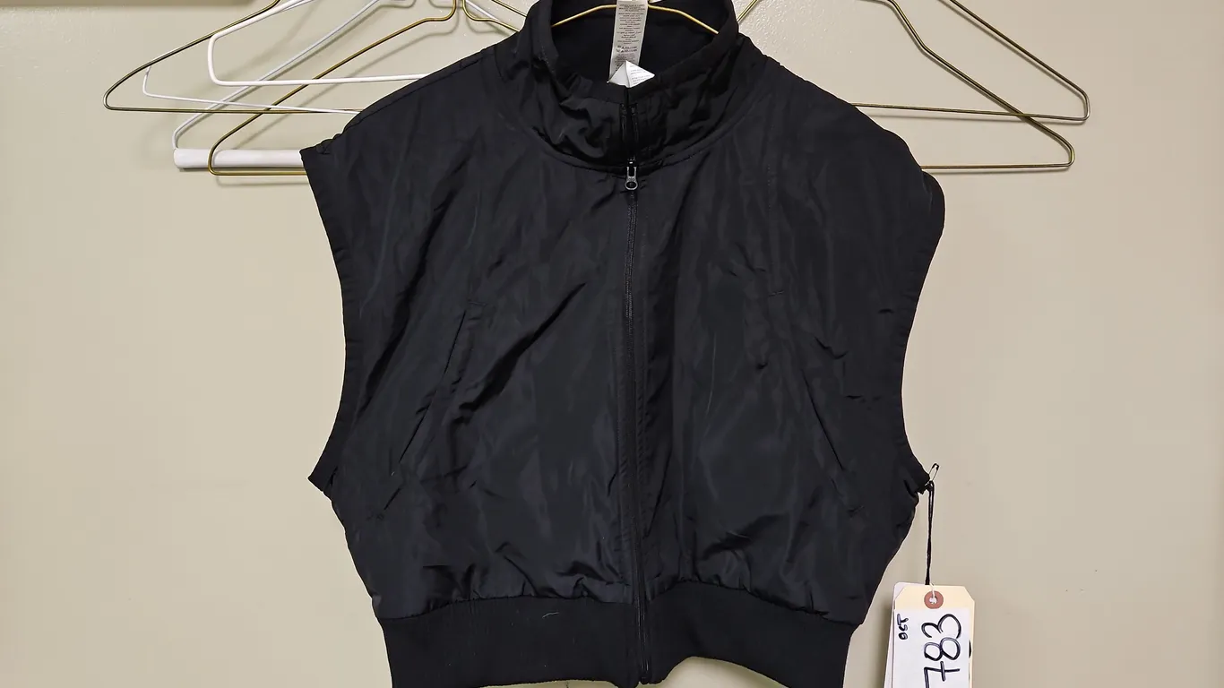 ALO Medium In Motion Vest - Qty 1