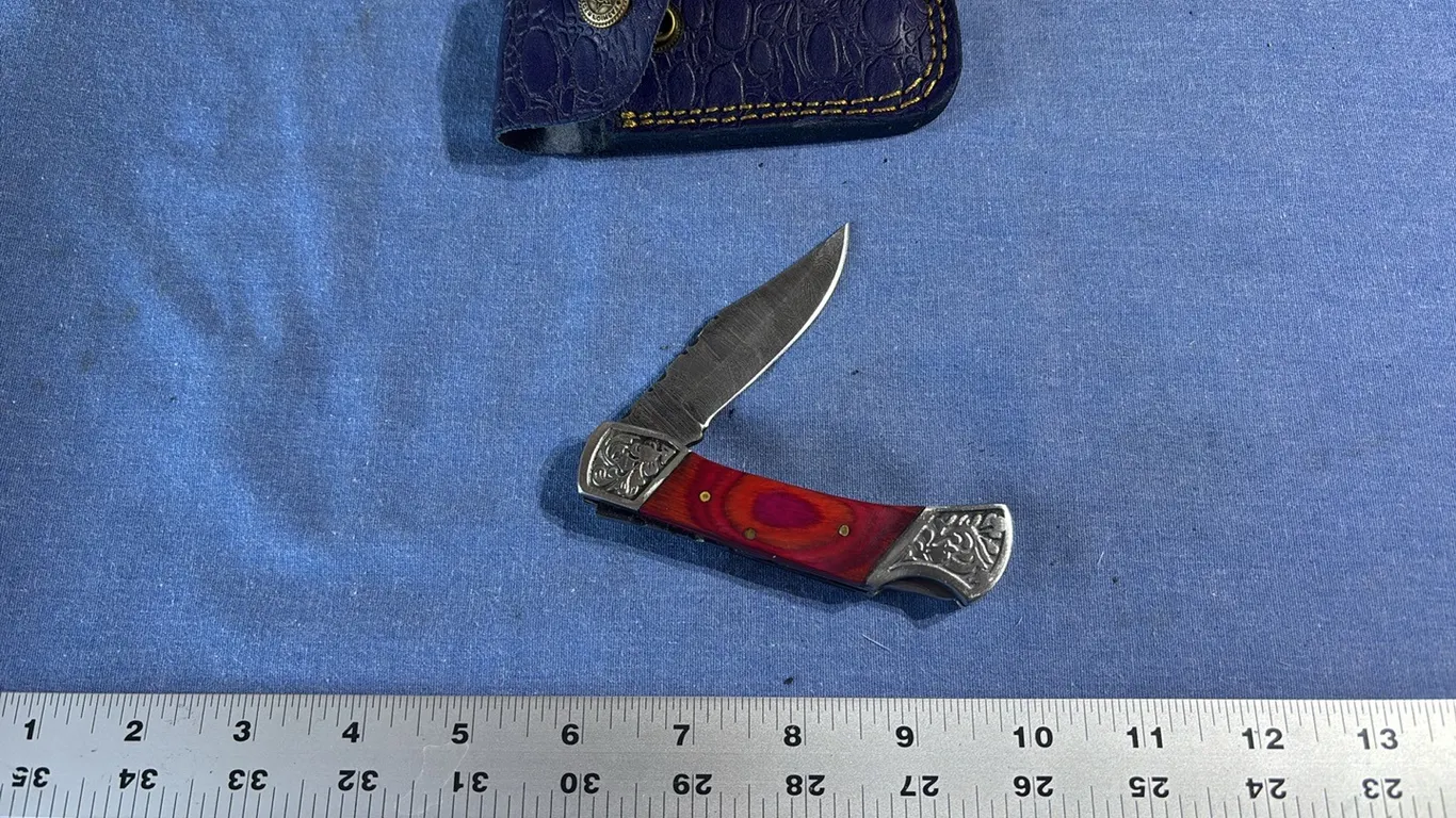 Damascus steel lock back knife