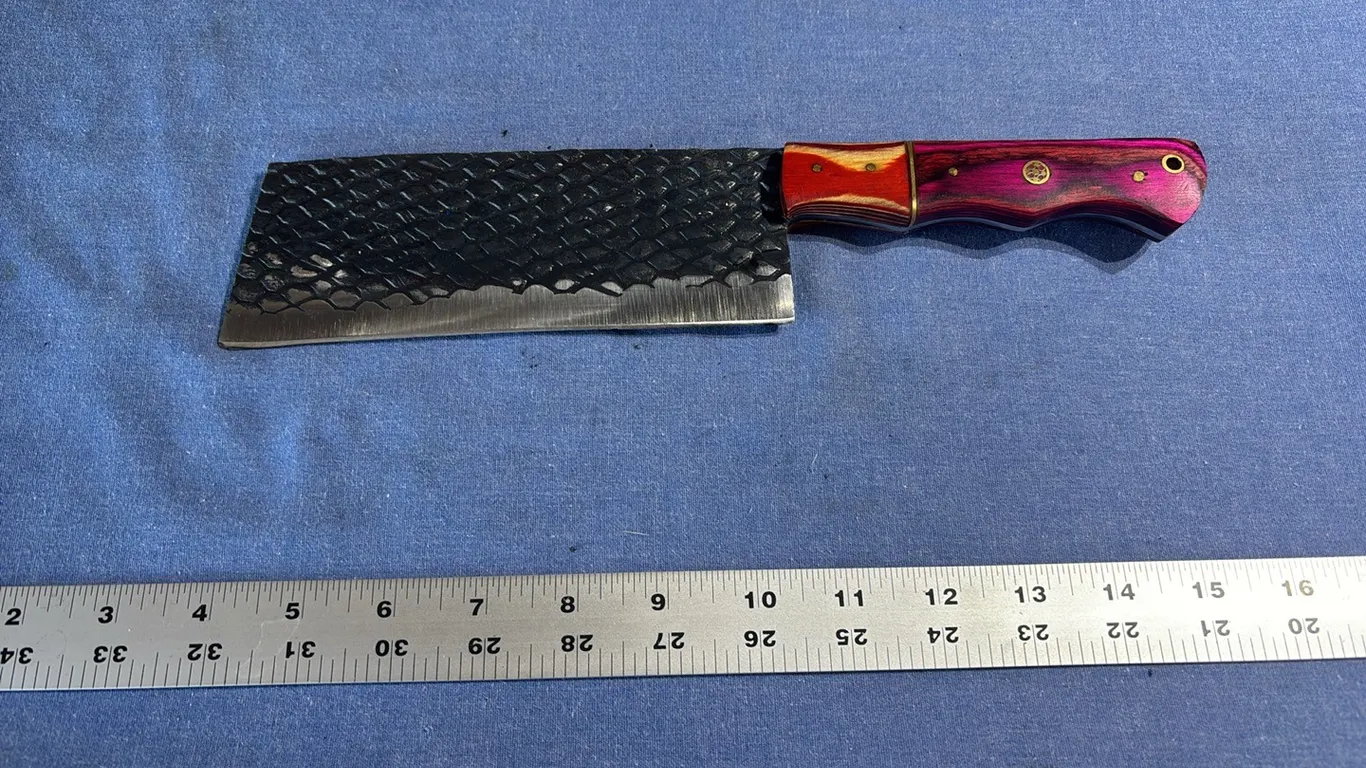 Damascus steel cleaver with no sheath