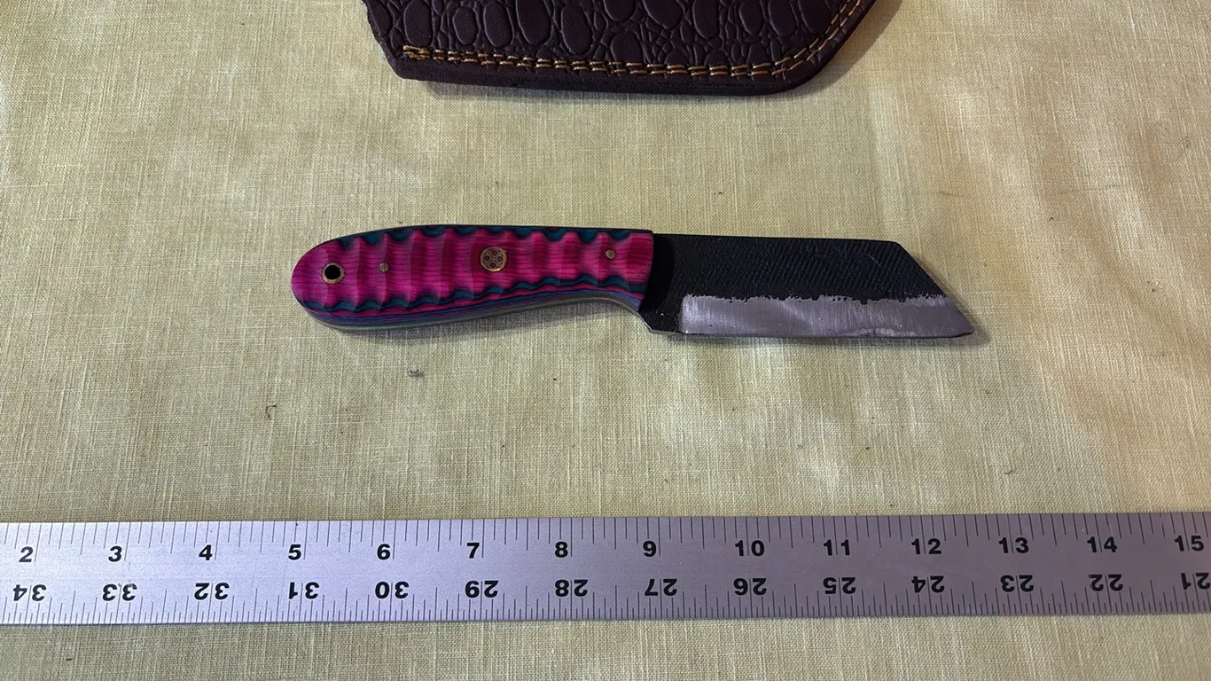 Damascus steel knife