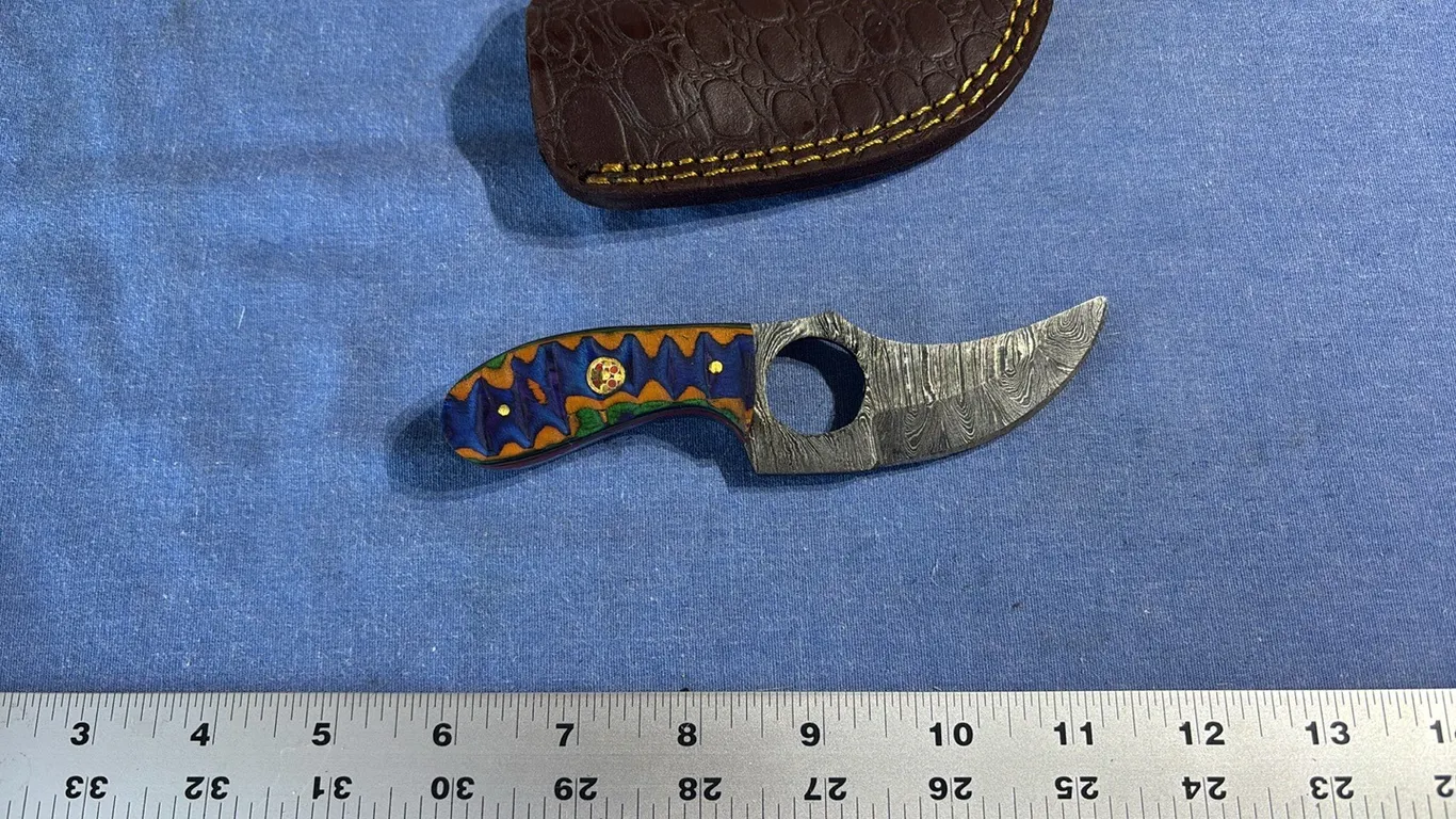 Damascus steel knife