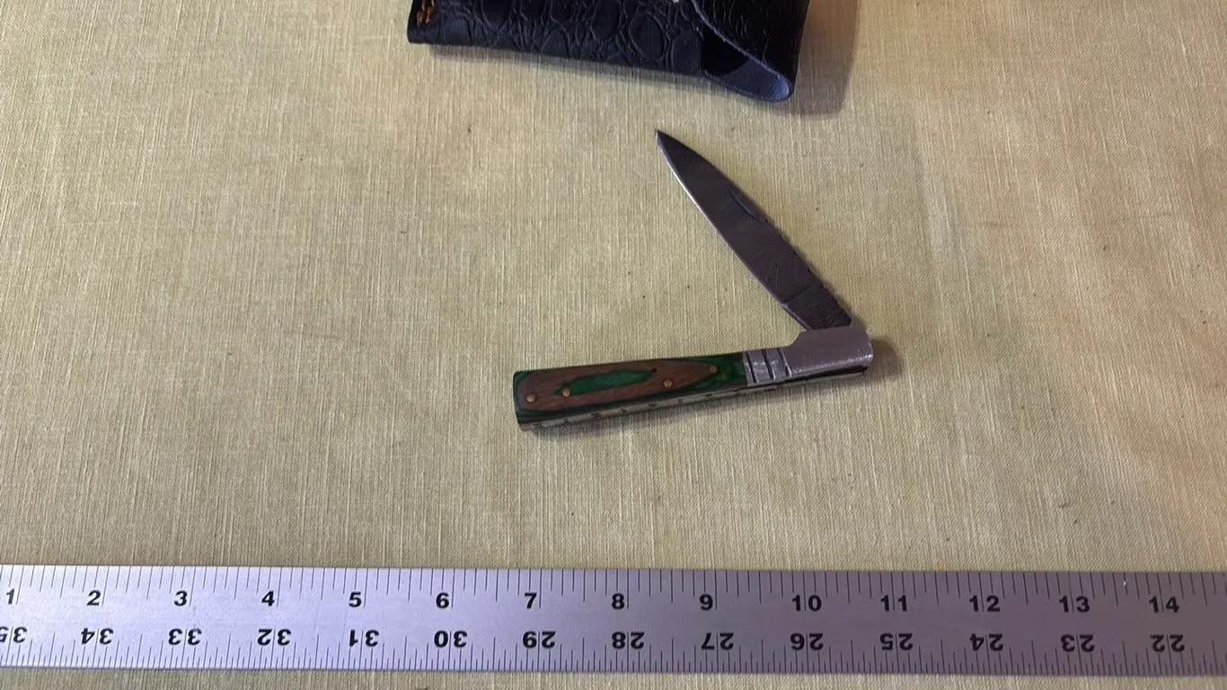 Damascus steel pocket knife