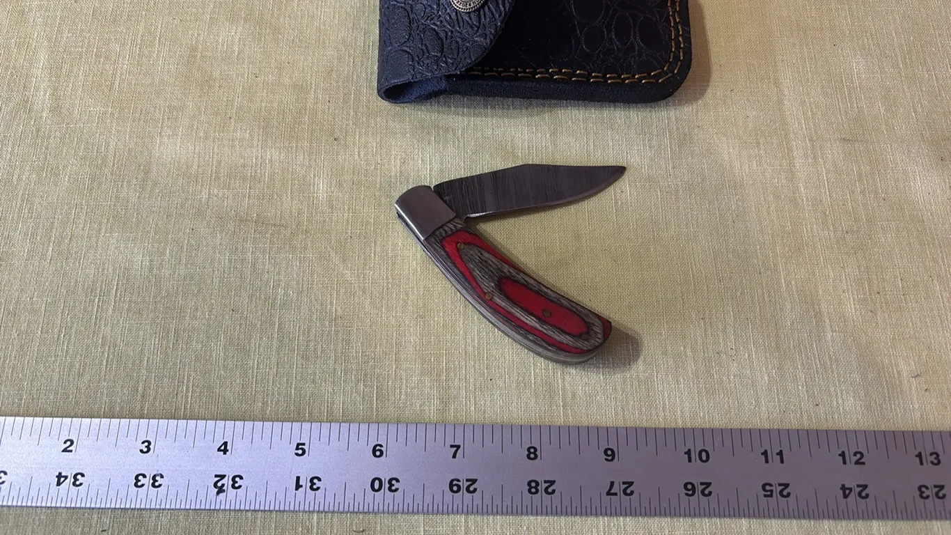 Damascus steel pocket knife