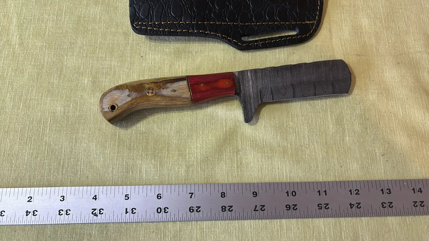 Damascus steel knife
