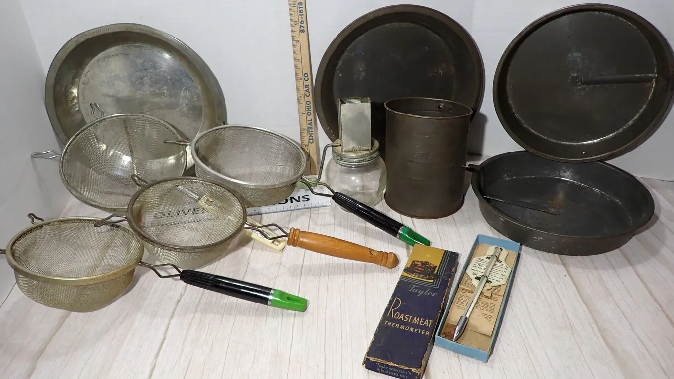 Bromwell's Sifter, Taylor Meat Thermometer & Vintage Kitchenware Lot
