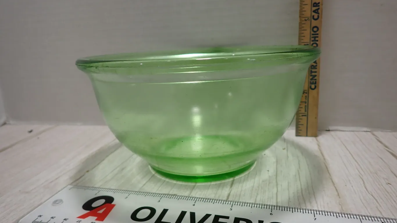 Vintage Hazel-Atlas Rest-Well Green Depression Glass 7-Inch Mixing Bowl