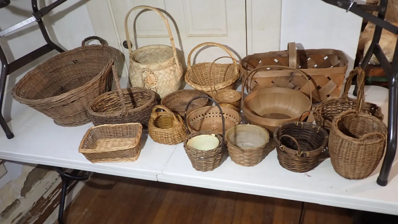 Vintage Gathering Baskets, Split-Wood Bushel & Flower Planter Lot of 15