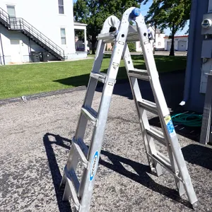 Werner MT-22 Aluminum Telescoping Multi-Position Ladder Type IA 300 lbs Rating