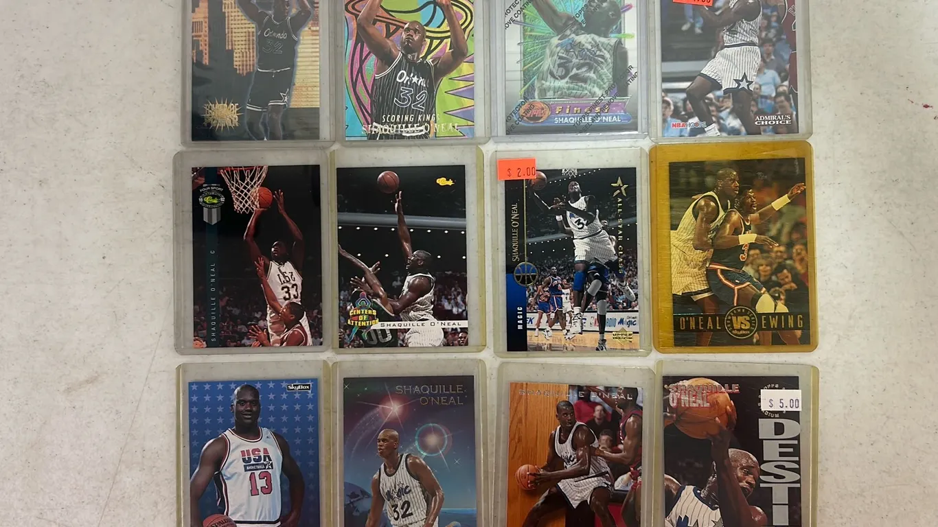 12 SHAQUILLE O'NEAL CARDS
