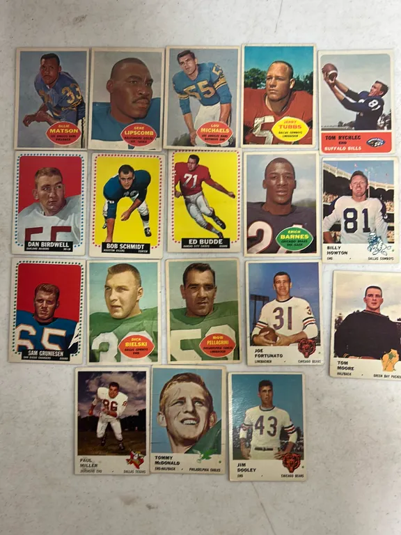 18 NFL TOPPS 1960 & 1961 CARDS