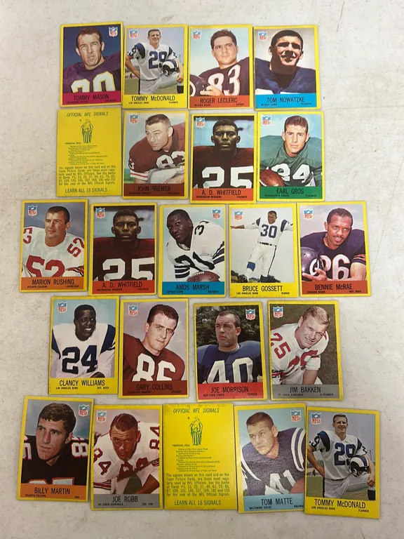 22 PHILIDELPHIA 1967 CARDS