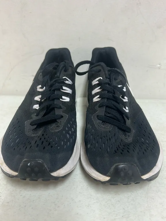 NIKE WOMEN'S 6.5 SHOES