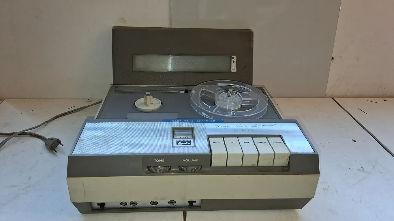 Vintage Reel to Reel tape player